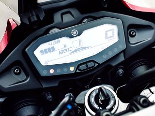 2016年 TRACER 700（メーター表示イメージ）