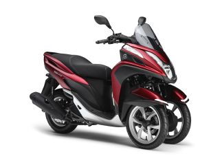 2015年 TRICITY 125マットディープレッドメタリック3