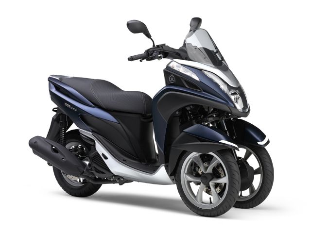 2016年 TRICITY 125 マットブルーメタリック3(カタログメイン)