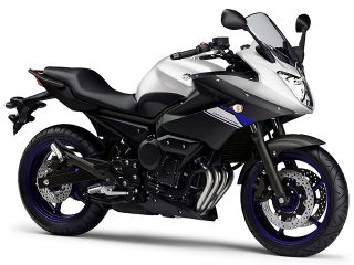 2015年 XJ6 Deversionマッドシルバー1
