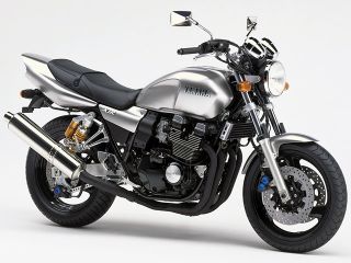 2001年 XJR400Rシルバー3