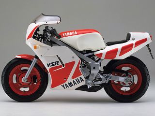 1986年 YSR80ホワイト（サイドビュー）