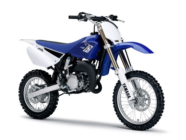 2013年 YZ85 ディープパープリッシュブルーソリッドE（カタログメイン）