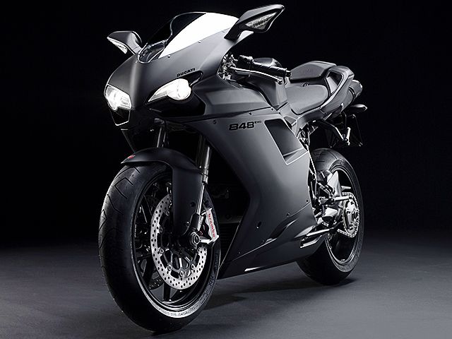 2011年 848 EVO BLACK ダークステルス（カタログメイン）