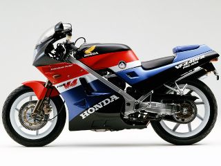 1987年 VFR400R