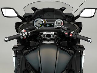 2018年 K1600B（ハンドルまわりイメージ）