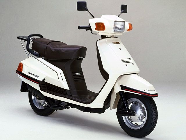 1984年 CYGNUS 125 クリーミィホワイト(カタログメイン)