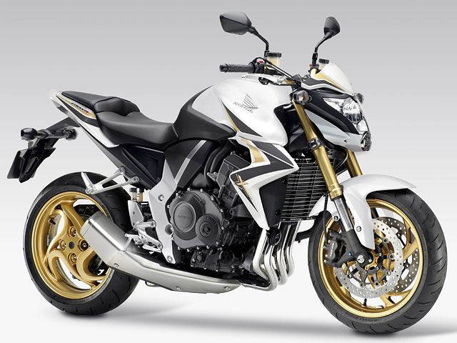 2014年 CB1000R Pearl Cool White(カタログメイン)