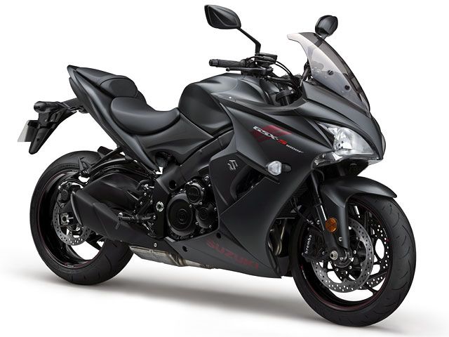 2018年 GSX-S1000F ABS PHANTOM Metallic Matt Black No.2（カタログメイン）