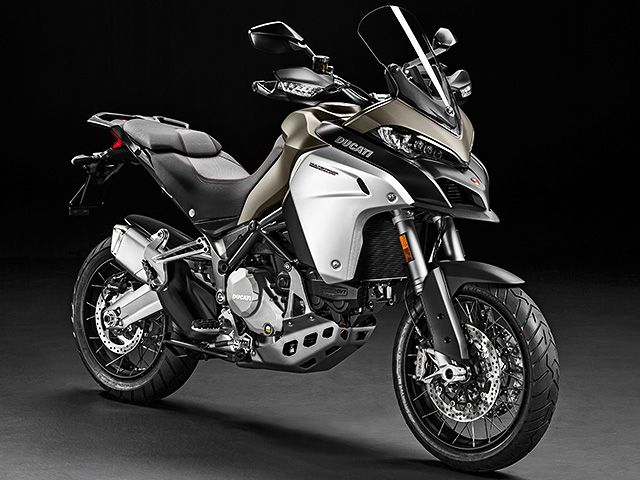 2018年 Multistrada 1200 Enduro ファントムグレイ（カタログメイン）