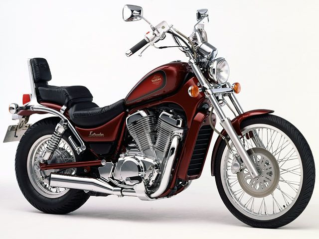 1995年 INTRUDER 400 パールノベルティブラック×ライトチャコールメタリック（アップハンドル）（カタログメイン）
