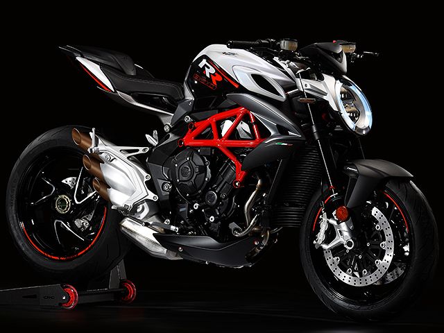 2017年 BRUTALE 800 RR パールアイスホワイト／メタリックカーボンブラック（カタログメイン）