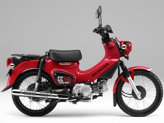 2018年 CrossCub 110マグナレッド