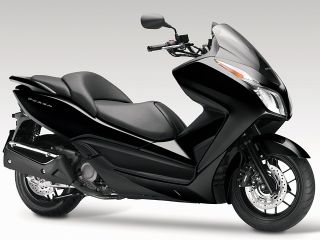 2013年 NSS300 FORZAAsteroid Black Metallic