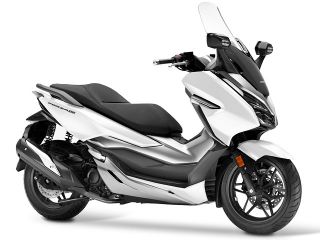 2018年 FORZA300Matt Pearl Cool White