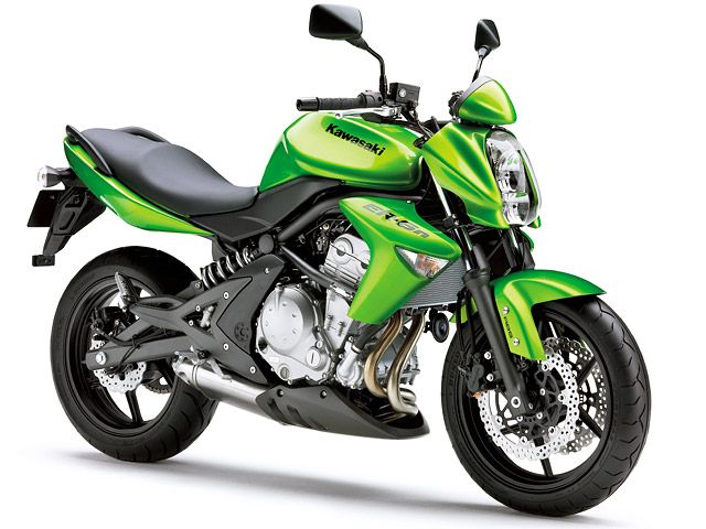 2008年 ER-6n ABS キャンディライムグリーン（カタログメイン）