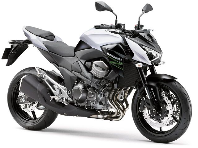 2014年 Z800 ABS（ZR800D） パールフラットスターダストホワイト×メタリックフラットスパークブラック（カタログメイン）
