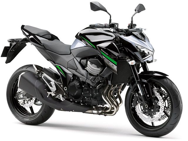 2016年 Z800 ABS（ZR800D） メタリックスパークブラック×パールスターダストホワイト（カタログメイン）
