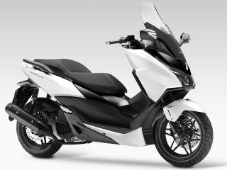 2015年 FORZA125Matt Pearl Cool White with Black