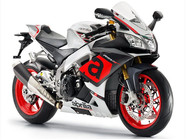 年 RSV4 RR (カタログメイン)