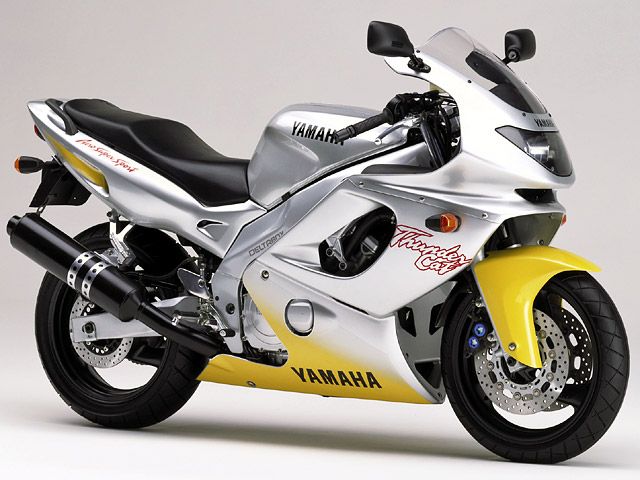 1996年 YZF600R Thunder Cat （カタログメイン）