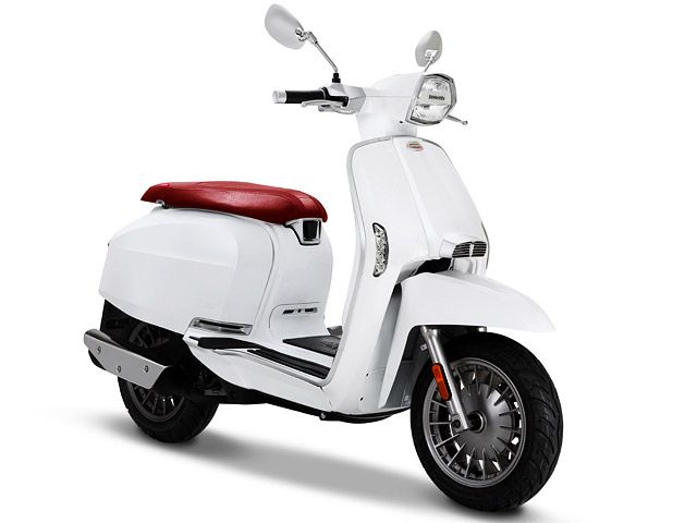 ランブレッタ（LAMBRETTA） V50スペシャル | V50 Specialの型式