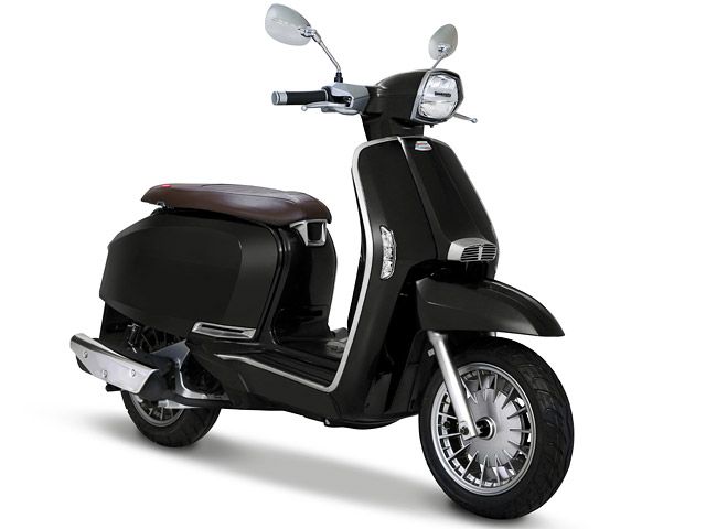 ランブレッタ（LAMBRETTA） V50スペシャル | V50 Specialの型式