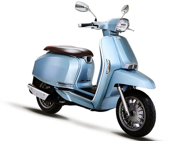 ランブレッタ（LAMBRETTA）2018年 V200 Special Fix・新登場のカタログ