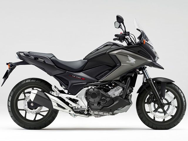 2019年 NC750X マットバリスティックブラックメタリック（カタログメイン）