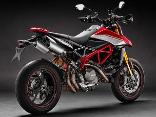 2019年 Hypermotard 950 SP（リアビュー）