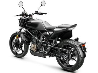 2019年 SVARTPILEN 701
