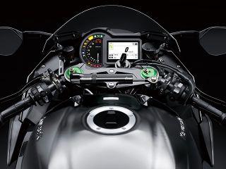 2019年 Ninja H2 Carbon（ハンドルまわり）