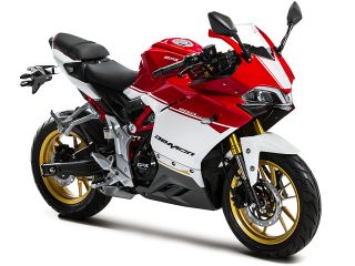 2019年 DEMON 150GRレッド/ホワイト