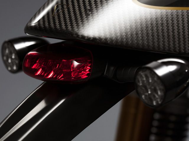 トライアンフ（TRIUMPH） スラクストンTFC | Thruxton TFCの型式