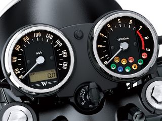 2019年 W800 STREET（メーター表示イメージ）