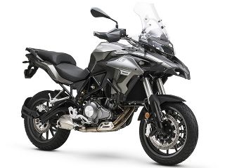 2018年 TRK502