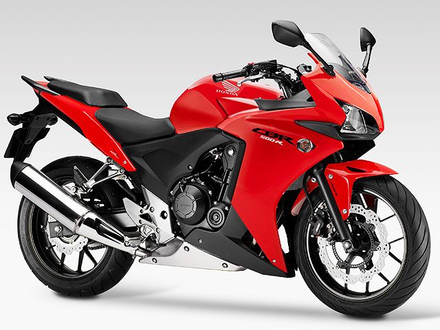 2015年 CBR500R (カタログメイン)
