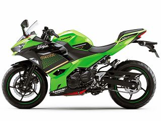 2020年 Ninja 250 KRT Editionライムグリーン×エボニー（サイドビュー）