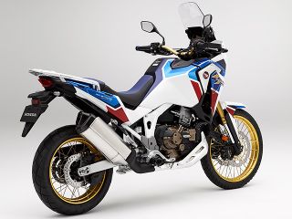 2020年 CRF1100L Africa Twin Adventure Sports DCT（リアビュー）