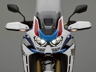 2020年 CRF1100L Africa Twin Adventure Sports DCT（フロントマスク）