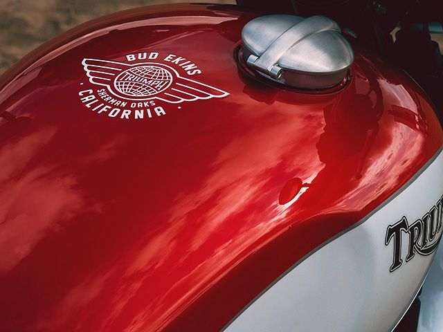 トライアンフ(TRIUMPH) ボンネビルT120バド・イーキンズ トライアンフ(TRIUMPH) ボンネビルT120バド・イーキンズ