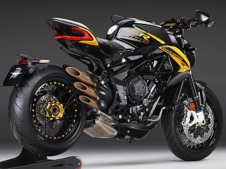 2020年 DRAGSTER 800 RR（リアビュー）