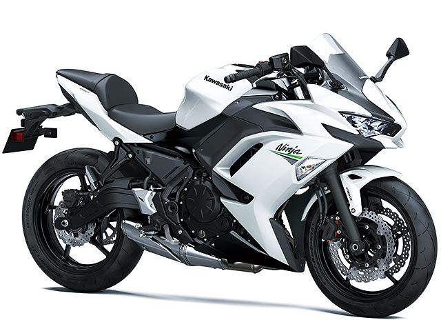 2020年 Ninja 650 パールブリザードホワイト（カタログメイン）
