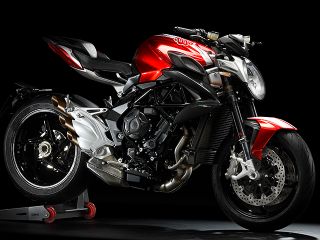 2018年 BRUTALE 800レッド/シルバー