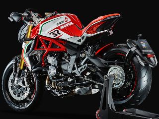 2017年 BRUTALE 800 DRAGSTER RC（リアビュー）