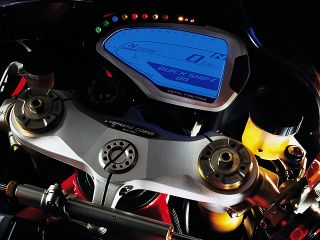 2017年 F4 RC（メーター表示イメージ）