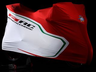 2017年 F4 RC（付属のバイクカバー）