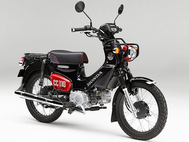 2020年 CrossCub 110 くまモンバージョン グラファイトブラック(カタログメイン)