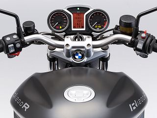 2011年 R1200R（ハンドルまわりイメージ）