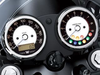 2021年 W800 CAFE（メーター表示イメージ）